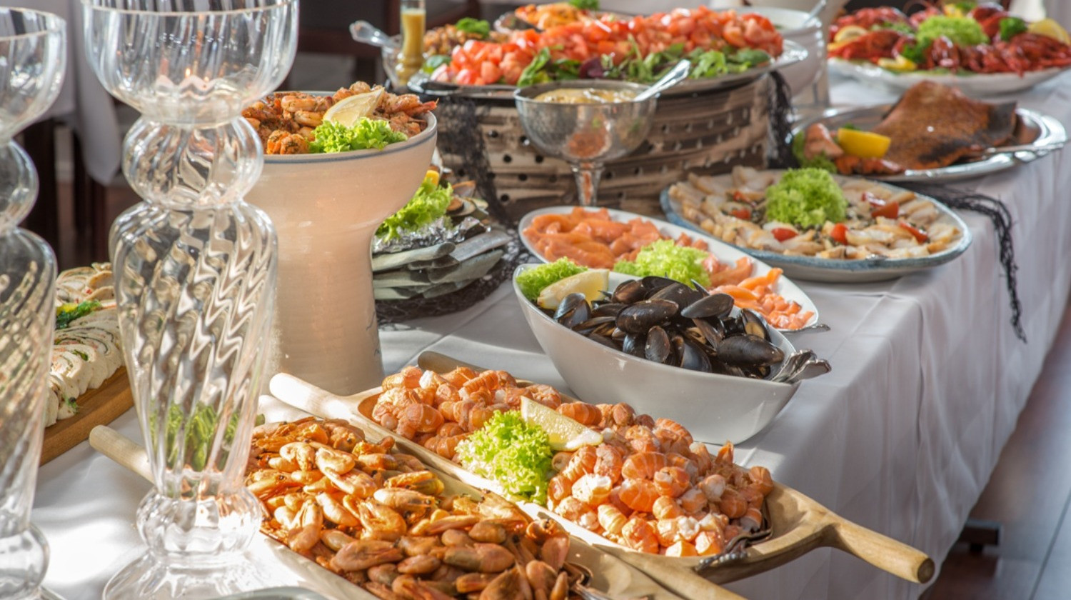 Bagenkop Kro - Ophold med lækker fiskebuffet og vin - 1